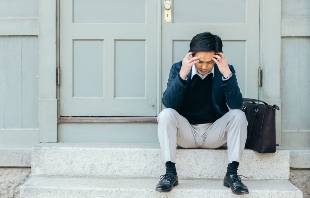 うつ病の原因とは？症状を引き起こす要因や再発防止対策について解説